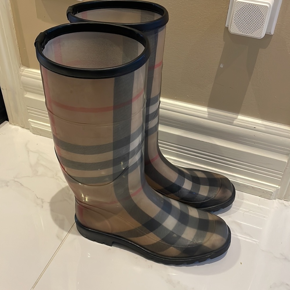 Burberry Rainboots - size 37 - Picture 1 of 8